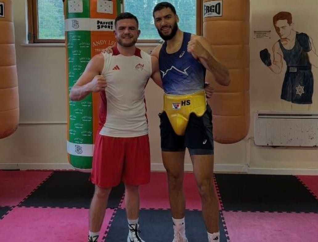 Cathal Crowley sparring with Hamzah Sheeraz